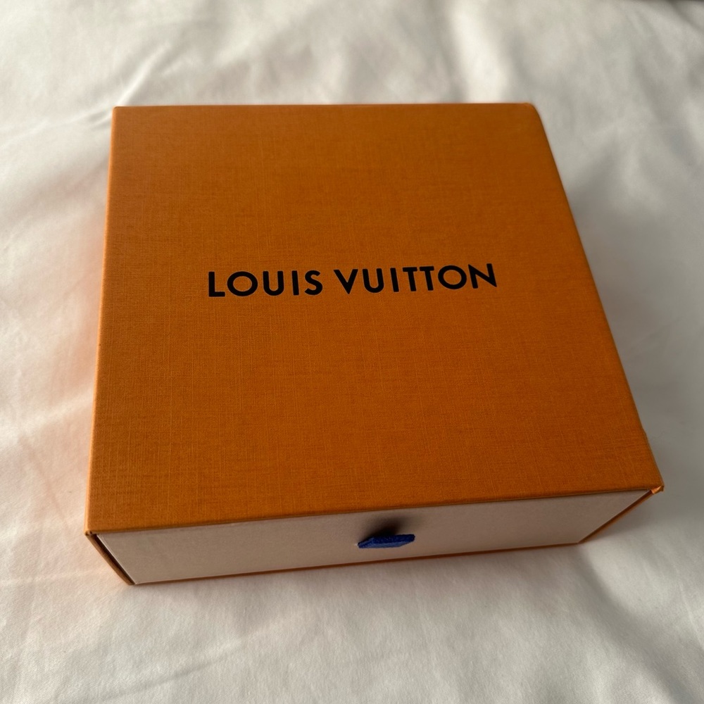 LOUIS VUITTON BOX